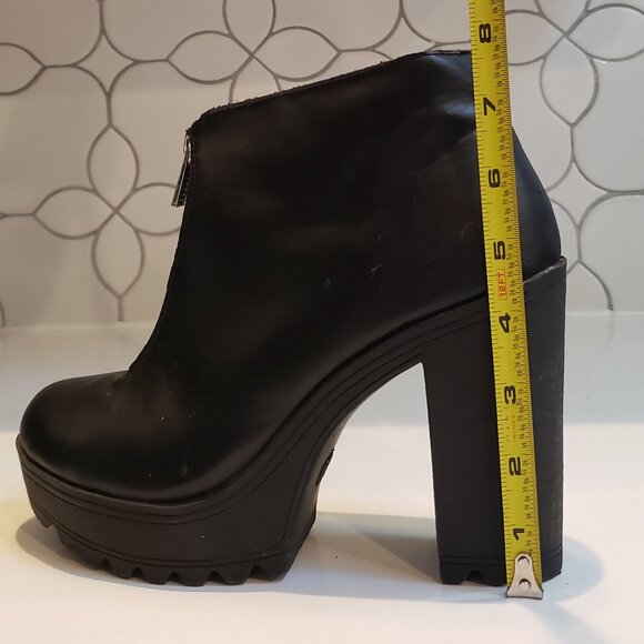 Mossimo Supply Co Black Zip Up  Chunky Heel  Ankle Boot  7 1/2 - Picture 11 of 12
